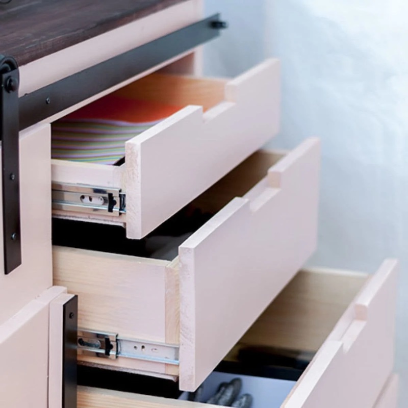 how to remove drawers from filing cabinet?